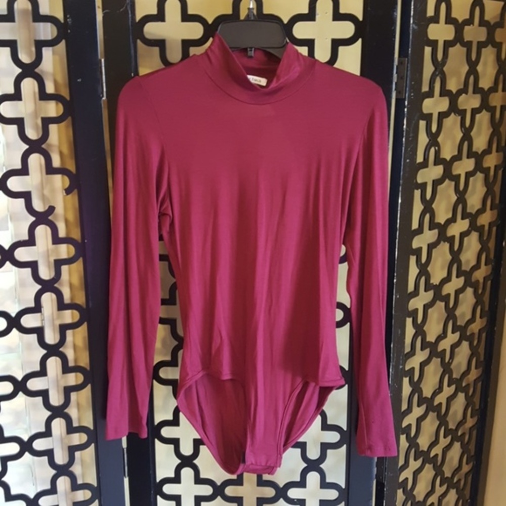 BURGUNDY VELVET TORCH MOCK TURTLENECK BODYSUIT Size Large